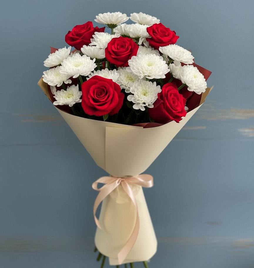 Букет цветов из: Розы и Хризантемы в Троицкой Краснодарского края