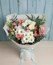 Букет цветов из:  Розы, Лизиантусы и Хризантемы в Троицкой Краснодарского края