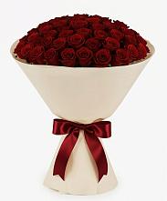 Букет 101 Бордовая роза Блэк Бакарра в Троицкой Краснодарского края