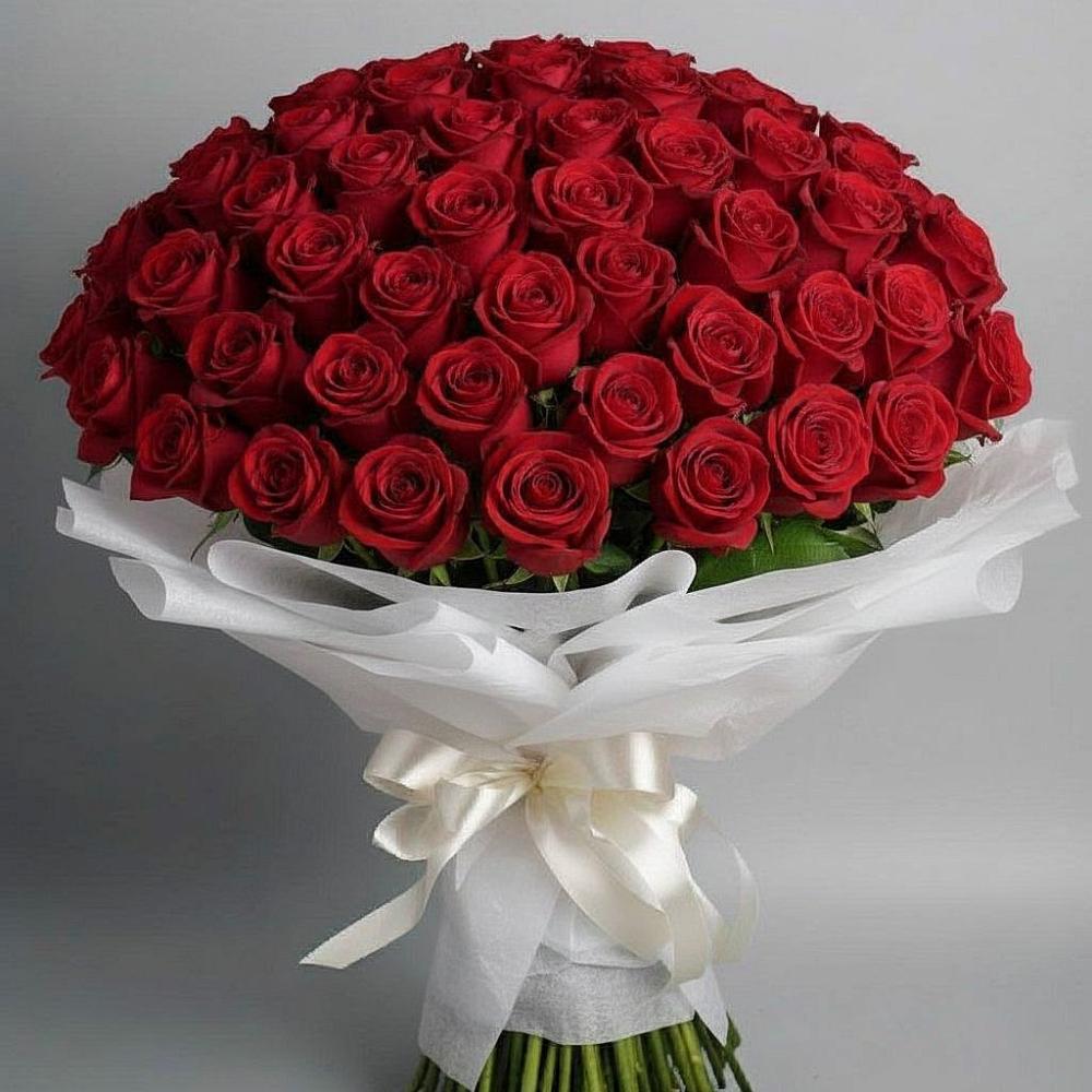 Букет 101 Красная роза Блэк Мэджик в Троицкой Краснодарского края