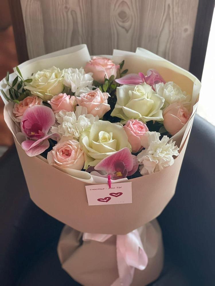 Букет цветов из: Орхидеи, Розы и Гвоздики в Троицкой Краснодарского края