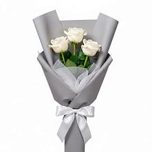 Букет 3 белые розы #REPLACE_PRED# Троицкой Краснодарского края