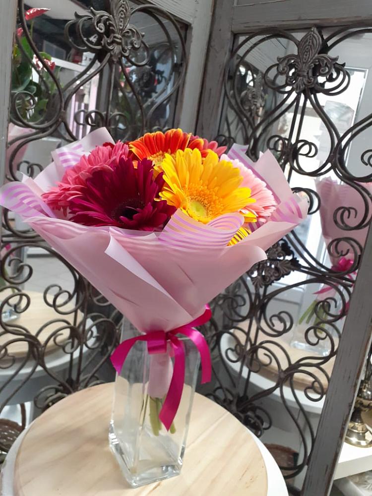 Букет цветов из: Герберы в Троицкой Краснодарского края