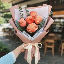 Букет цветов из:  Розы в Троицкой Краснодарского края