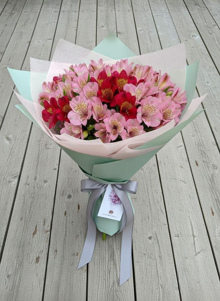 Букет цветов из: Альстромерии в Троицкой Краснодарского края