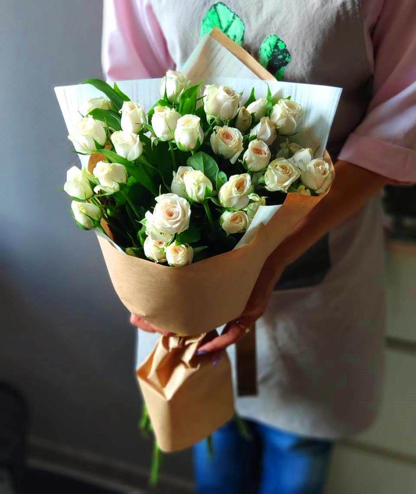 Букет цветов из: Розы в Троицкой Краснодарского края