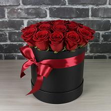 Цветочная композиция из Розы в шляпной коробке в Троицкой Краснодарского края