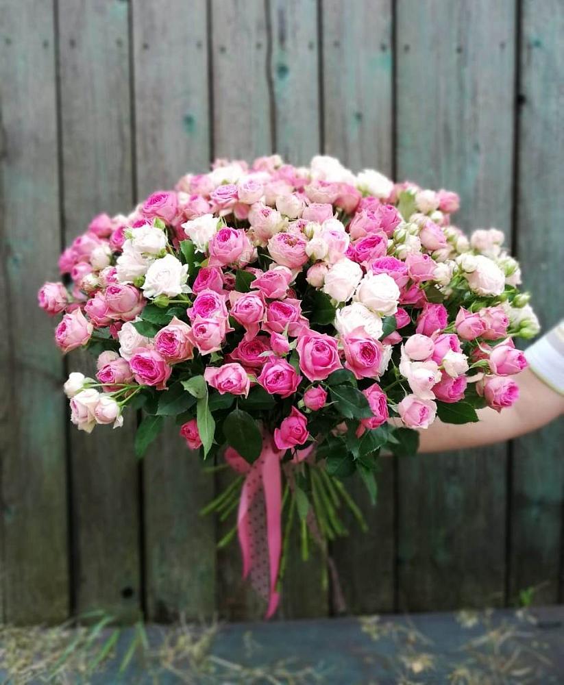 Букет Розовые кустовые розы Натали и Лав Лидия в Троицкой Краснодарского края