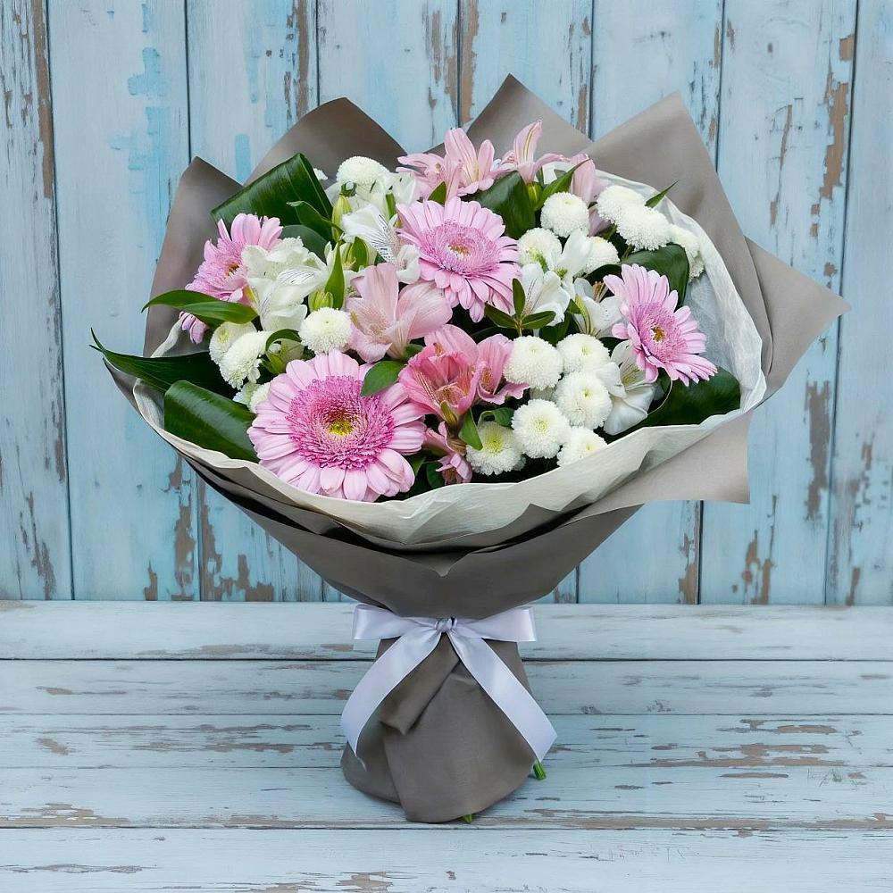 Букет цветов из: Герберы, Альстромерии и Хризантемы в Троицкой Краснодарского края