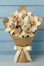 Букет цветов из:  Орхидеи и Розы в Троицкой Краснодарского края