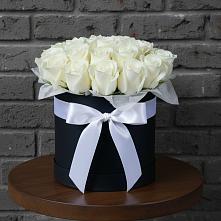 Цветочная композиция из Розы в шляпной коробке в Троицкой Краснодарского края